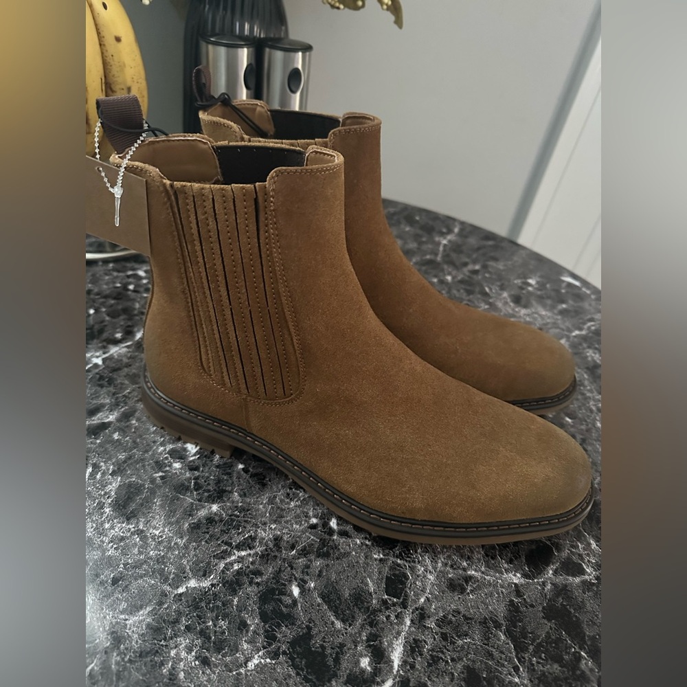 Cliffs By White Mountain Mastery Chelsea Boot